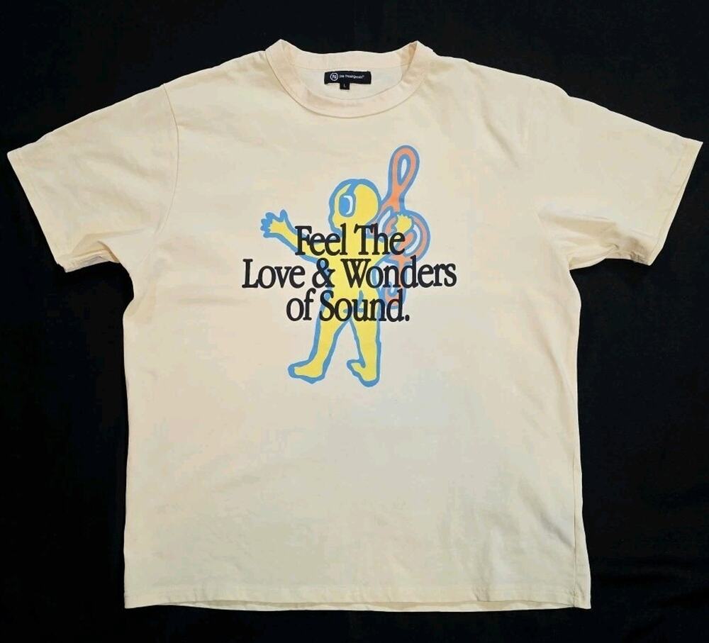 Joe Freshgoods Men's Pale Yellow Short Sleeve Graphic T-shirt Large